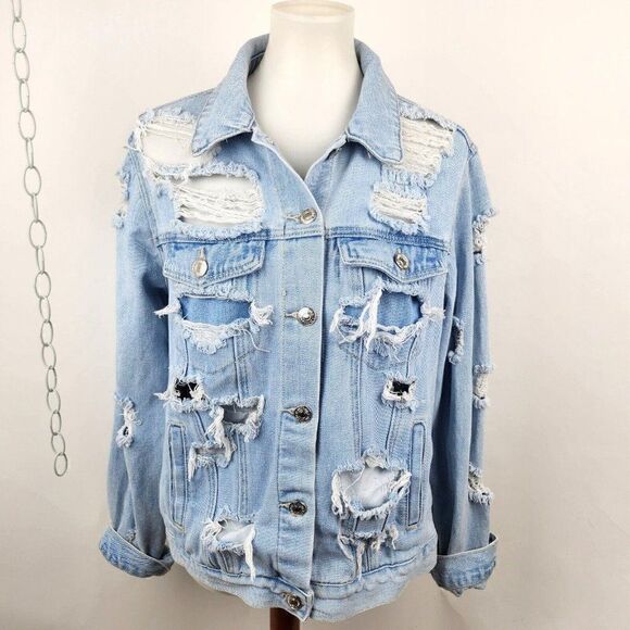 Forever 21 Light Wash Distressed Ripped Denim Trucker Jean Jacket Womens sz M - Picture 1 of 5